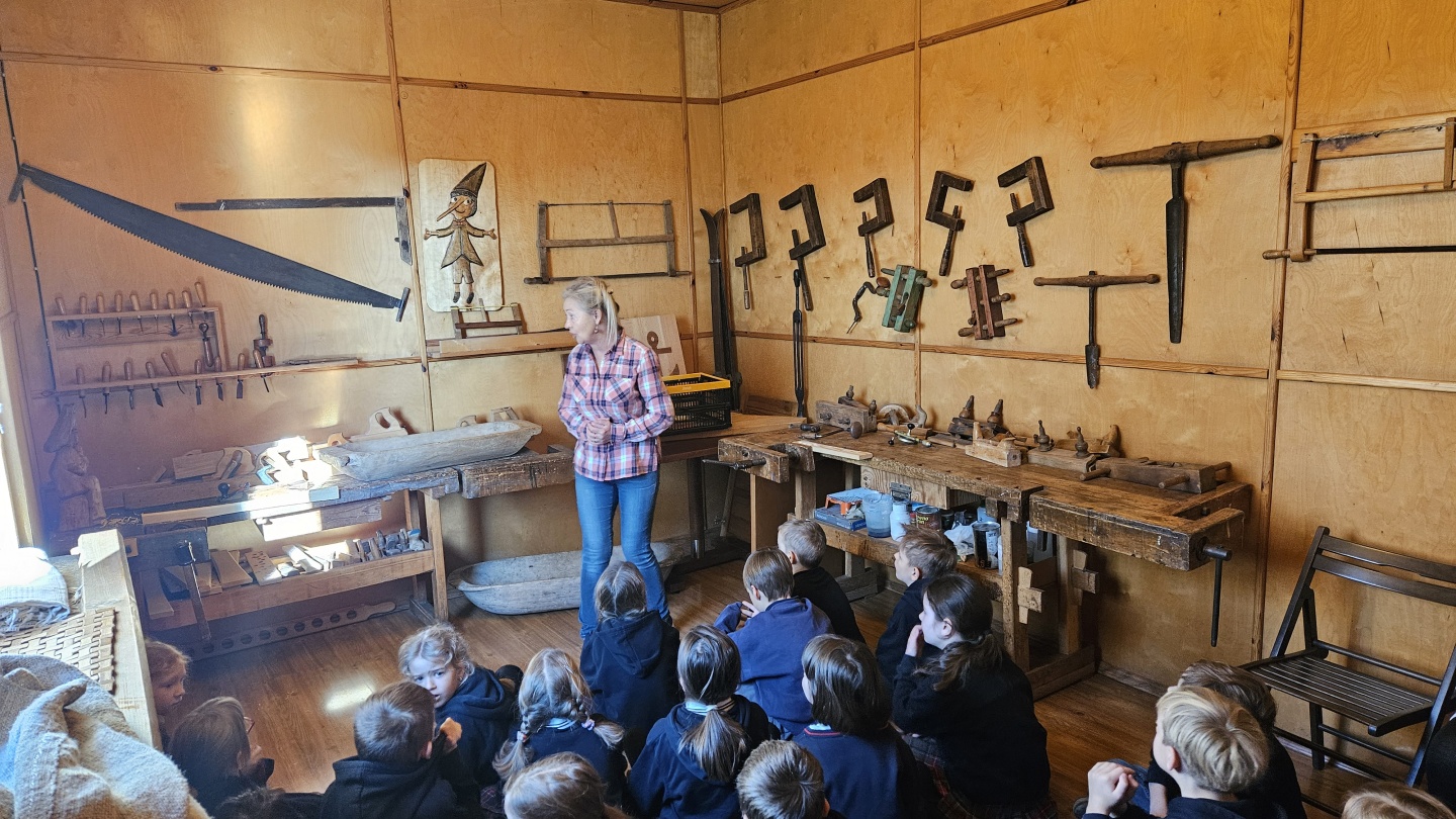 Klasa 2b i 3b w Stolarni